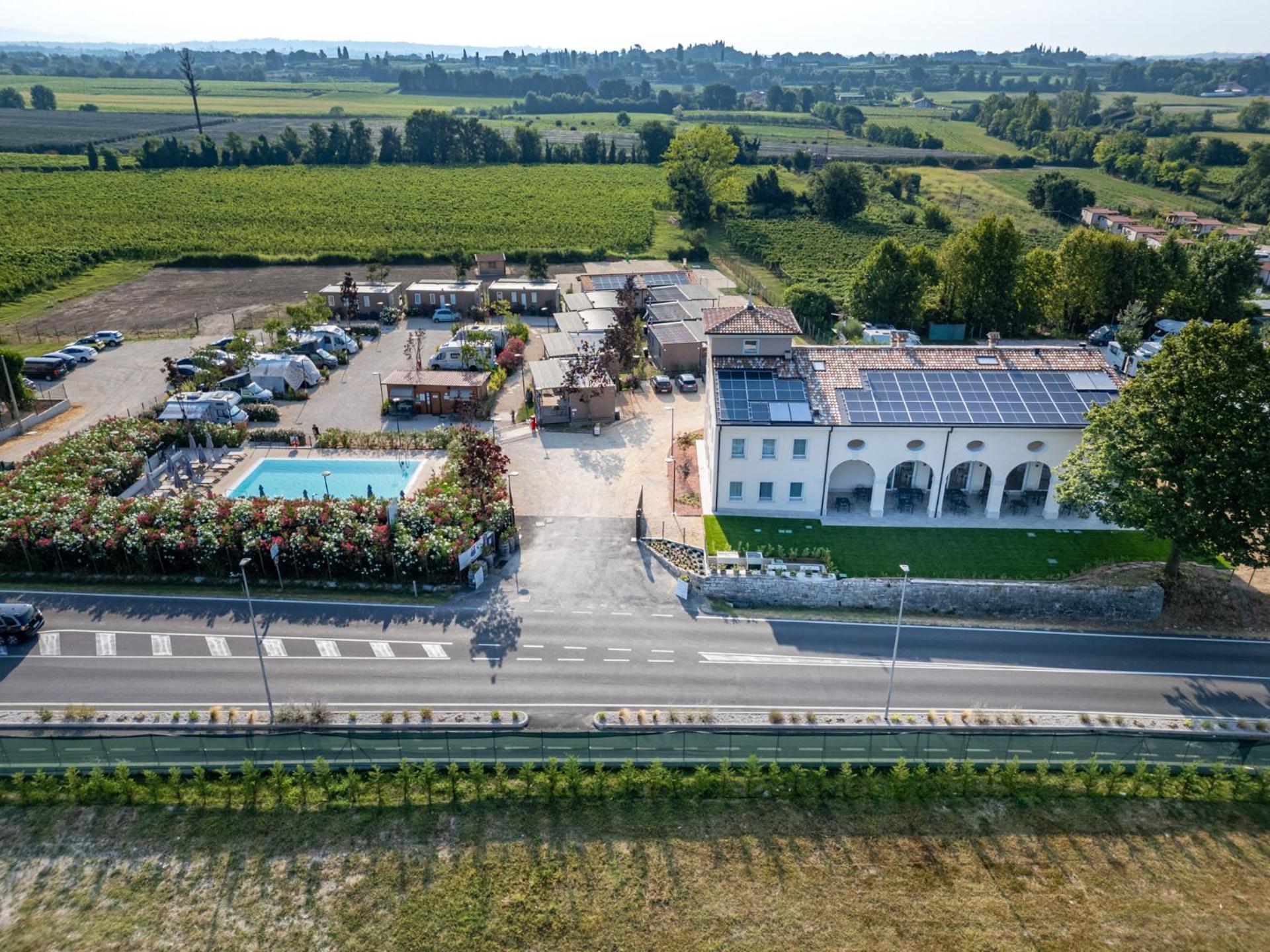 I Campi Wine Relais Hotel Ronchi  Exterior foto